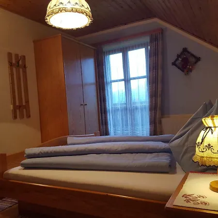 Farmház Biohof Poinsitgut Mariapfarr